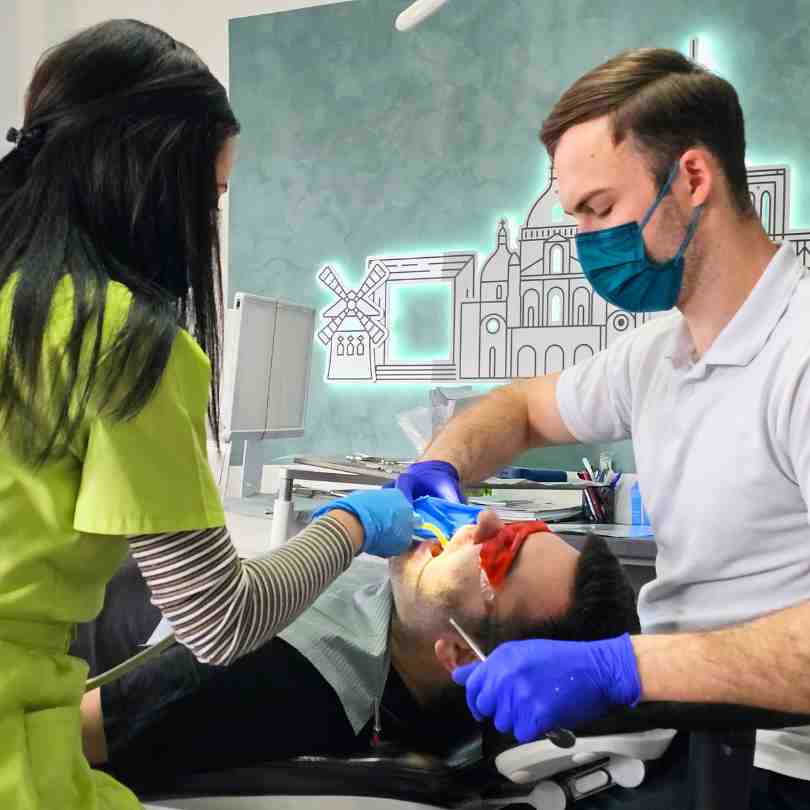 stomatologie brasov medic stomatolog pentru copii, stomatologie pentru copii si adulti brasov, Carii cu laserul Obturatii stomatologie brasov medic stomatologic brasov, stomatologie brasov pentru copii